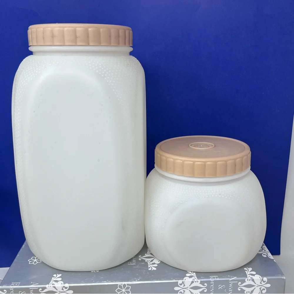 Bee Plastics Inc Canisters Flour Tea 2 pieces